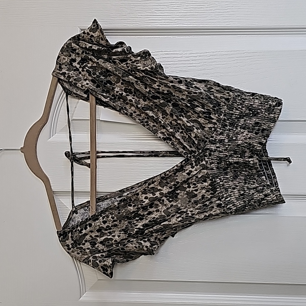 Green crop top final touch cookies clothing company small